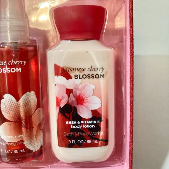 Bath & Body Works Japanese Cherry Blossom Gift Set Fragrance Shower Gel Lotion - Picture 6 of 11